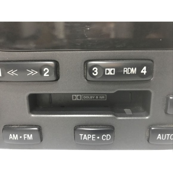 2001-2006 Hyundai Santa Fe Radio Receiver CD Cassette Player OEM 96180-26900 - Picture 2 of 12